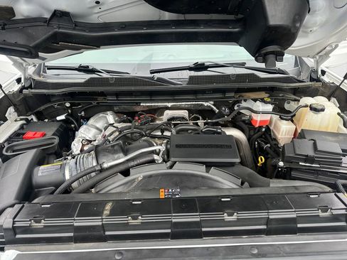 Used 2024 Chevrolet Silverado 2500 Custom w/ Custom Value Package image 14