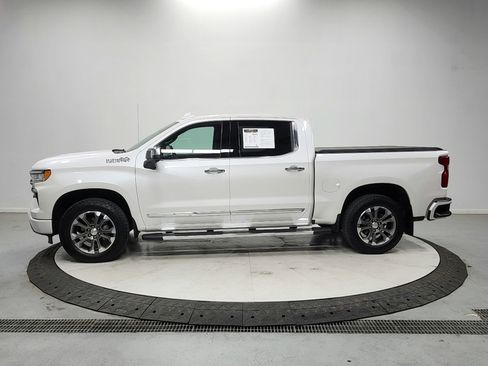 Used 2024 Chevrolet Silverado 1500 High Country AWD/4WD image 4