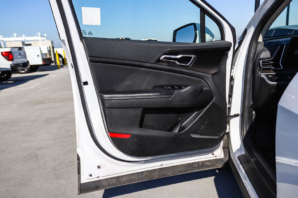 Used 2024 Kia Sportage EX FWD image 20