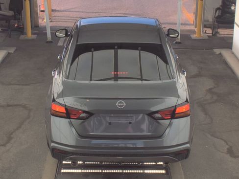 Used 2023 Nissan Altima 2.5 S FWD image 7
