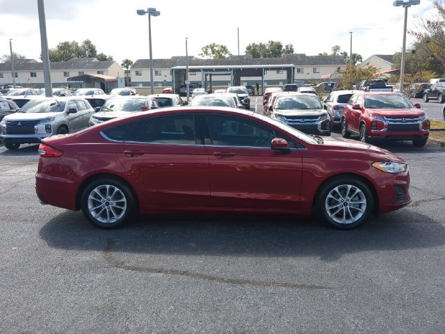 Used 2019 Ford Fusion SE FWD image 5