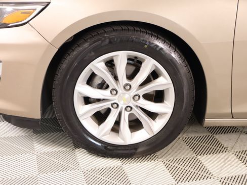 Used 2022 Chevrolet Malibu LT FWD image 17