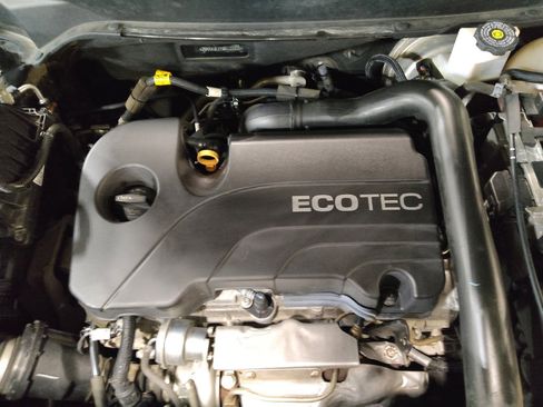 Used 2021 Chevrolet Equinox LT AWD/4WD image 30