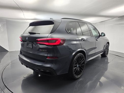 Used 2020 BMW X5 M50i w/ Premium Package image 4