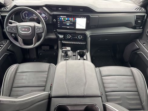 Used 2025 GMC Sierra 1500 AT4X image 28