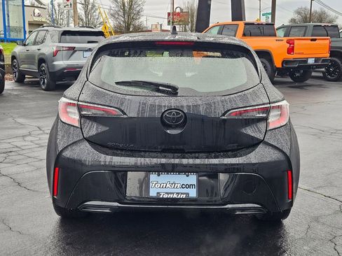Used 2022 Toyota Corolla Hatchback image 5
