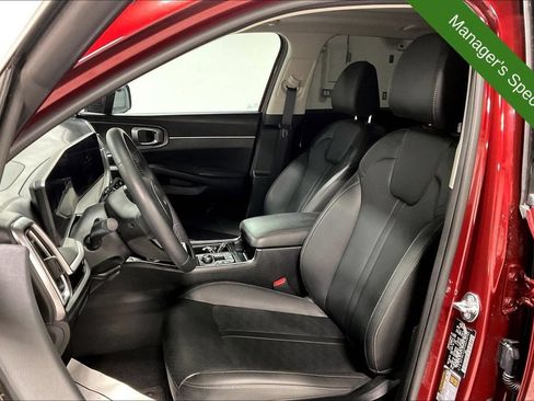 Used 2025 Kia Sorento S w/ Panoramic Sunroof Package FWD image 32