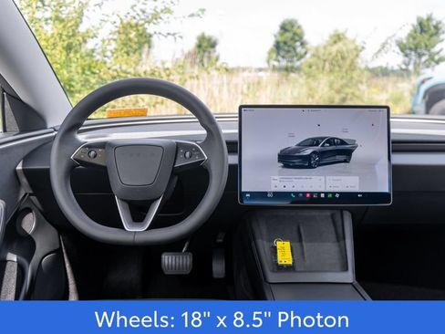 Used 2025 Tesla Model 3 Long Range AWD/4WD image 17