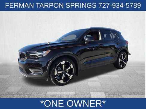 Used 2020 Volvo XC40 T5 Momentum w/ Premium Package image 4