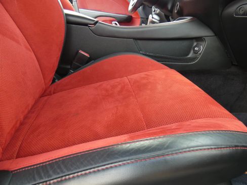 Used 2017 Dodge Challenger R/T Scat Pack w/ Dynamics Package image 32