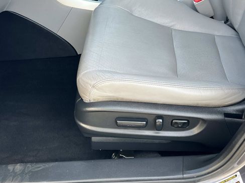 Used 2016 Honda Accord Touring image 18