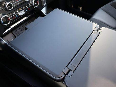 Used 2025 Ford F150 Raptor AWD/4WD image 14