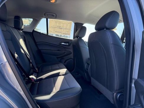 Used 2025 Chevrolet Trax LT w/ Driver Confidence Package image 9