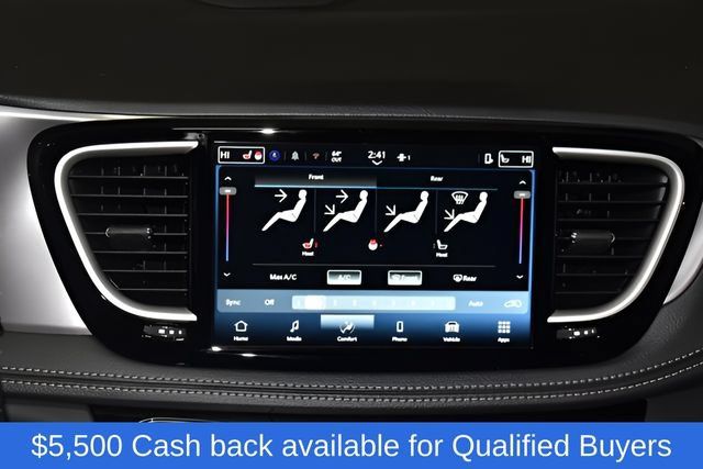 New 2026 Chrysler Pacifica Select FWD image 17