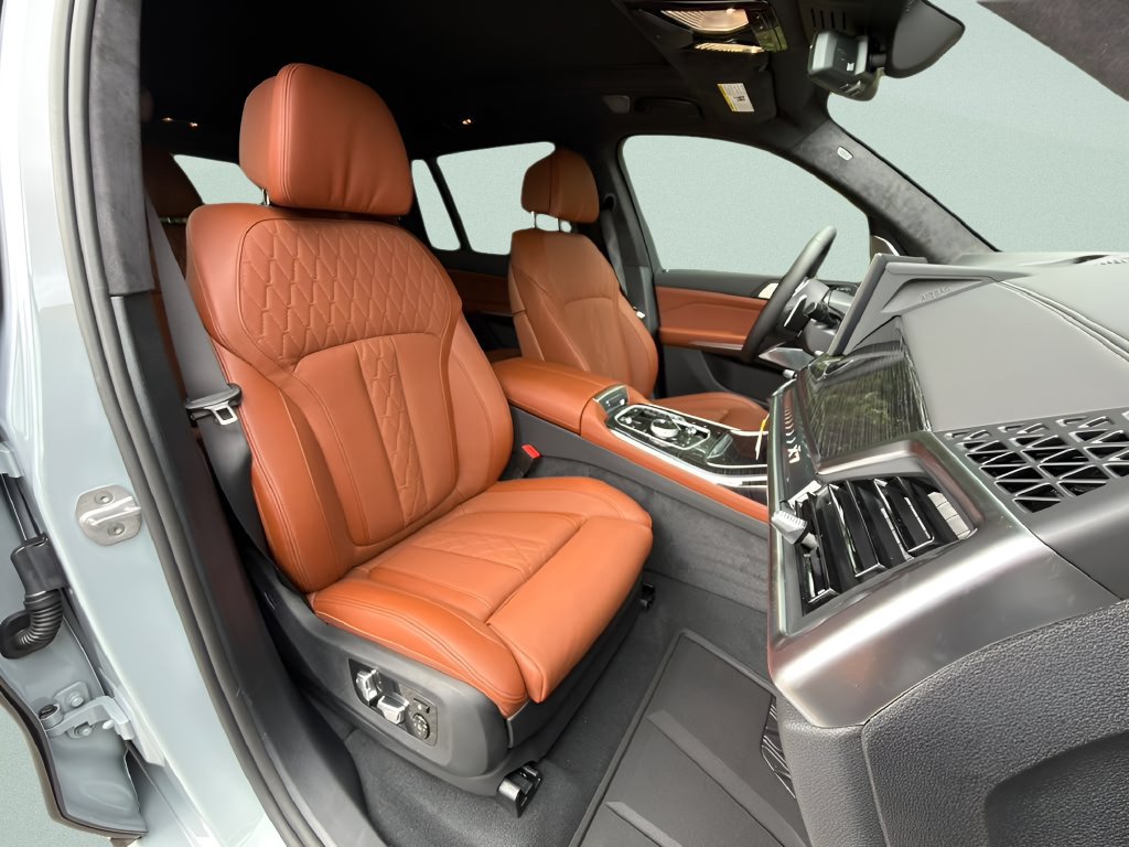 New 2027 BMW X7 xDrive40i w/ Executive Package AWD/4WD image 24