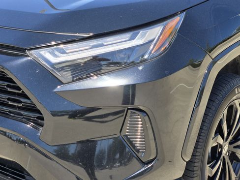 Used 2022 Toyota RAV4 SE AWD/4WD image 35