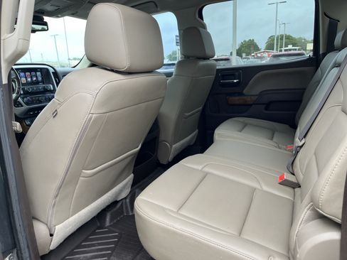 Used 2018 GMC Sierra 1500 SLT w/ Texas SLT Premium Package AWD/4WD image 10