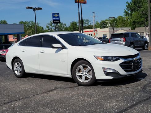 Used 2024 Chevrolet Malibu LS FWD image 31