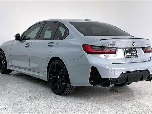 Used 2025 BMW 330i Sedan w/ M Sport Package image 2