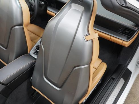 Used 2024 Porsche 911 Targa 4S w/ Premium Package image 89