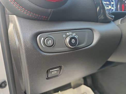 Used 2022 Chevrolet Blazer RS w/ Enhanced Convenience Package image 19