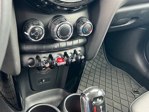Used 2020 MINI Cooper S FWD image 16