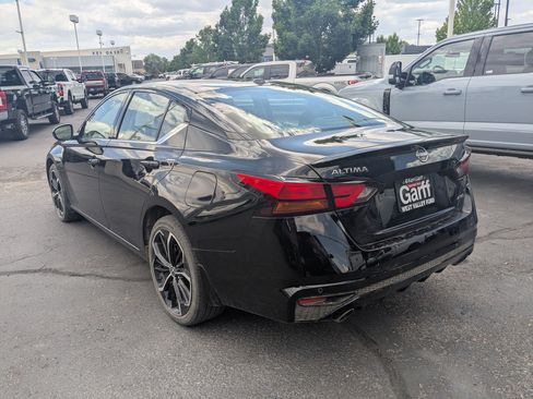Used 2024 Nissan Altima 2.5 SR AWD/4WD image 9