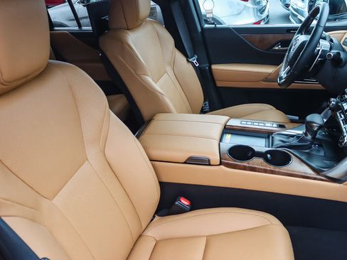 New 2026 Lexus LX 600 4WD w/ Luxury Package image 18