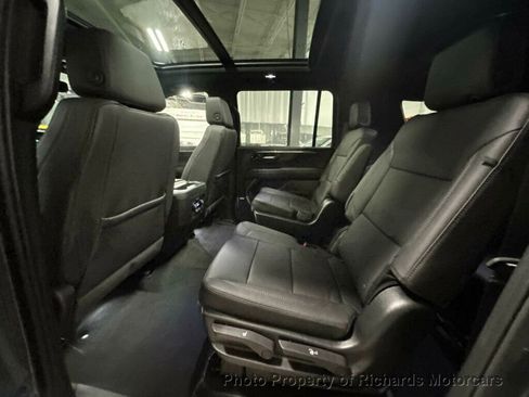 Used 2026 Chevrolet Suburban Z71 w/ Comfort Package image 21