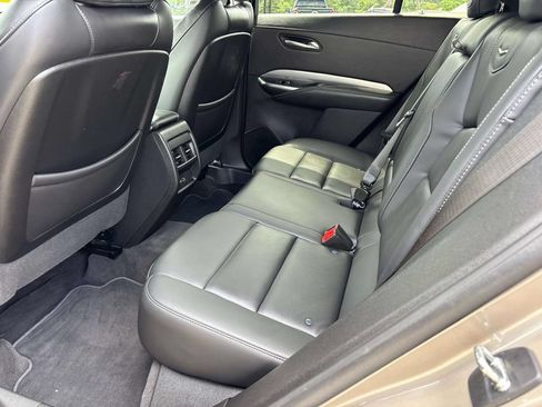 Used 2022 Cadillac XT4 Premium Luxury w/ Enhanced Visibility Package FWD image 15