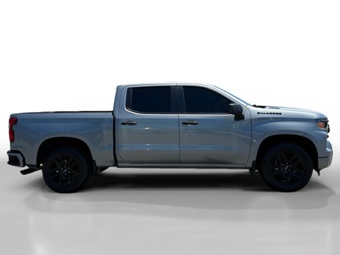 Used 2024 Chevrolet Silverado 1500 Custom w/ Dark Appearance Package RWD image 6