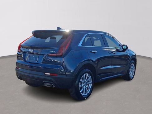 Certified 2022 Cadillac XT4 Luxury image 6