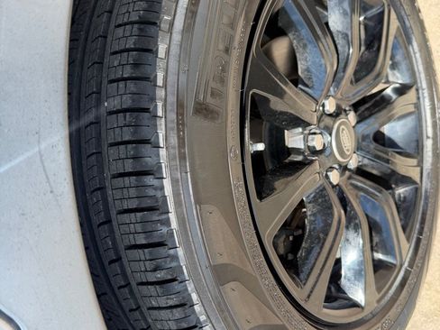 Used 2019 Land Rover Range Rover Evoque SE Premium AWD/4WD image 13