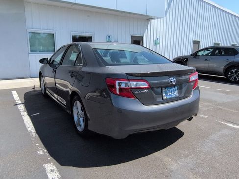 Used 2014 Toyota Camry SE FWD image 8