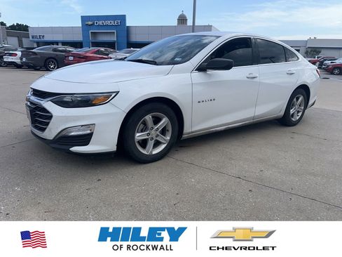Used 2020 Chevrolet Malibu LS FWD image 1
