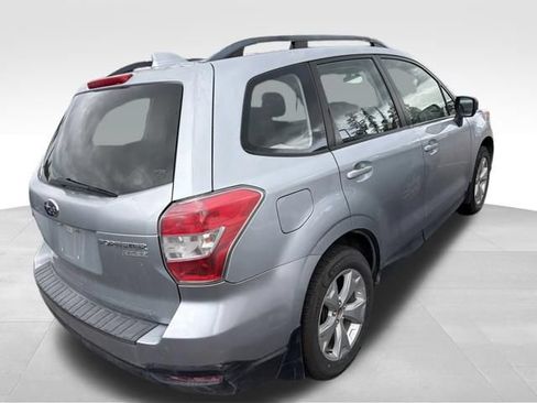 Used 2016 Subaru Forester 2.5i w/ Alloy Wheel Package AWD/4WD image 9