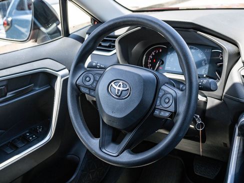 Used 2025 Toyota RAV4 LE FWD image 17