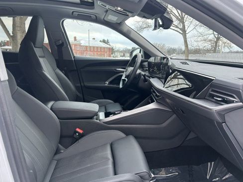 Certified 2025 Audi Q5 Premium Plus w/ Premium Plus image 27