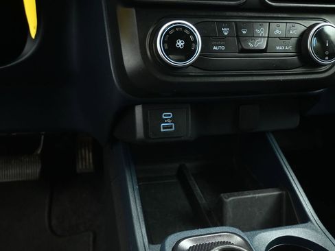 Certified 2022 Ford Maverick XL image 17