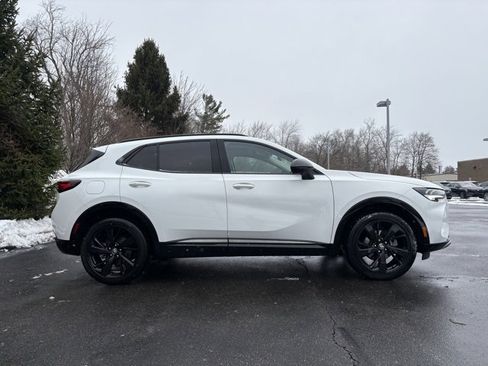 Used 2023 Buick Envision Essence w/ Technology Package I image 9