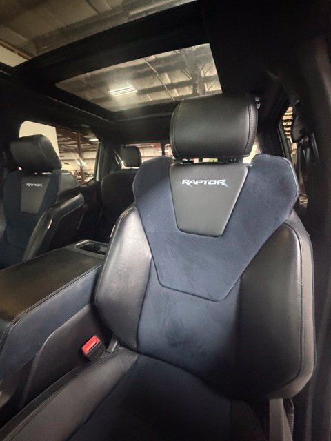 Used 2019 Ford F150 Raptor w/ Equipment Group 802A Luxury AWD/4WD image 16