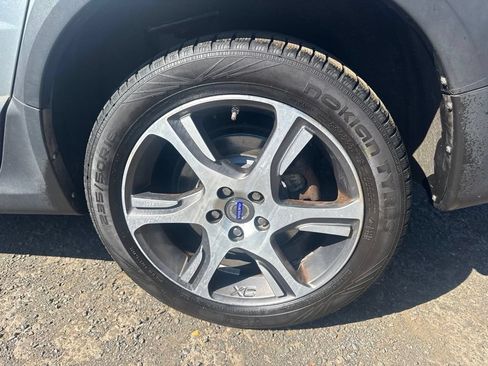 Used 2013 Volvo XC70 T6 AWD/4WD image 23
