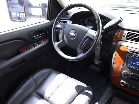 Used 2008 Chevrolet Silverado 3500 LTZ AWD/4WD image 19
