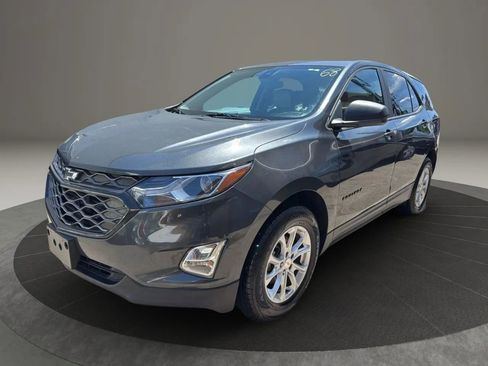 Used 2020 Chevrolet Equinox LS w/ LS Convenience Package image 1