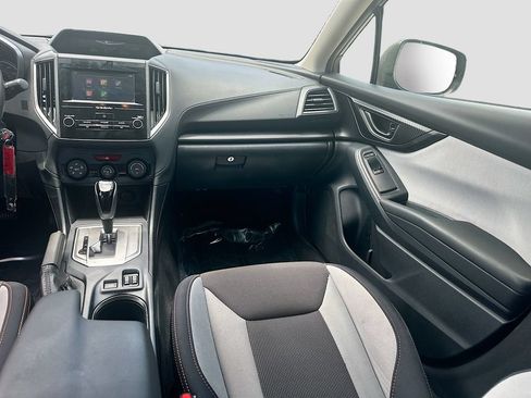 Used 2018 Subaru Crosstrek 2.0i Premium AWD/4WD image 21