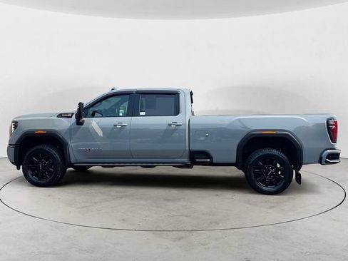 Used 2024 GMC Sierra 3500 AT4 w/ AT4 Premium Plus Package AWD/4WD image 8