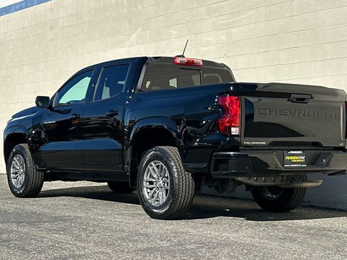 Used 2024 Chevrolet Colorado LT w/ LT Convenience Package image 6