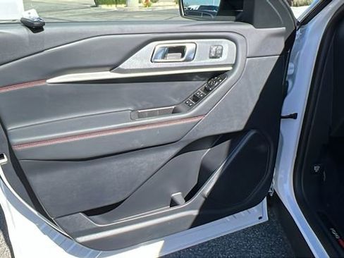 New 2026 Ford Explorer ST image 13