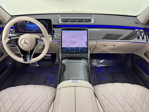 Used 2022 Mercedes-Benz S 580 S 580 w/ AMG Line & Night Pack image 13