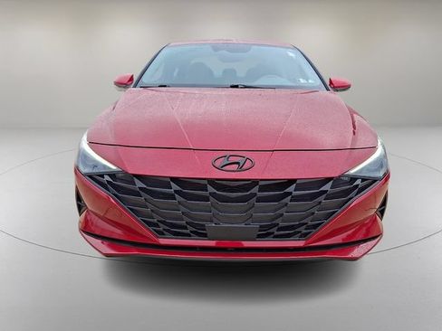 Used 2023 Hyundai Elantra SEL w/ Convenience Package FWD image 3
